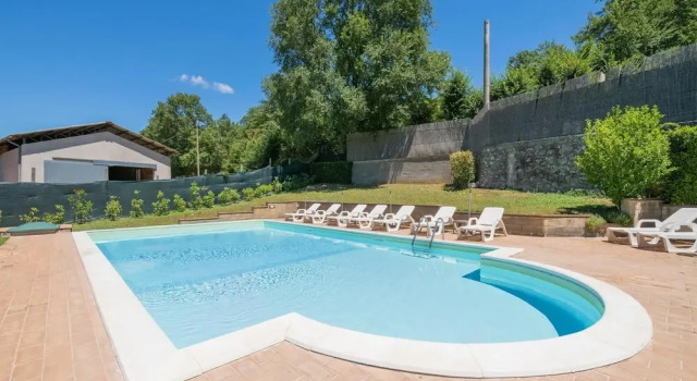 Holiday Home in Sellano With Pool & Views, Varaa Lomakoti Sellano Umbria