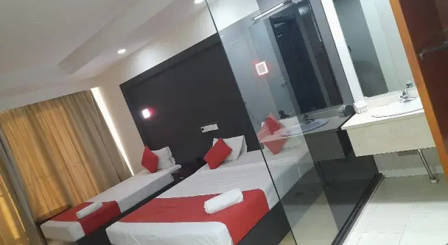 Двухместный номер Deluxe с балконом Manhao Hotel