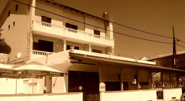 Apartments Mareta
