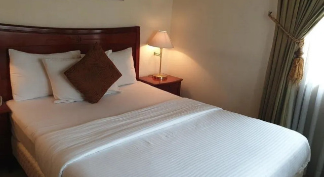 Bilton Continental Hotel, Rezervovat Hotel Hotely v Owerri s parkováním, Parkování