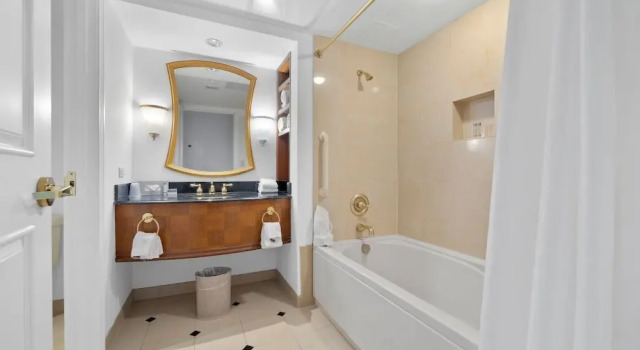 Апартаменты с 2 комнатами 2BR Condo On The Boardwalk w/3 Baths! Cozysuites