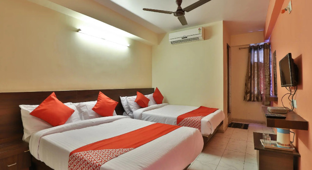 OYO 2427 Hotel Raj Palace, Rezerwuj Hotel Hotele w Gujarat ze śniadaniem, Śniadanie