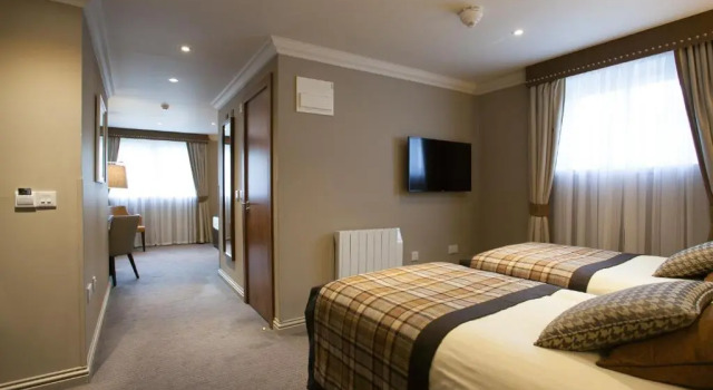 Четырёхместный номер Deluxe Cruachan Hotel