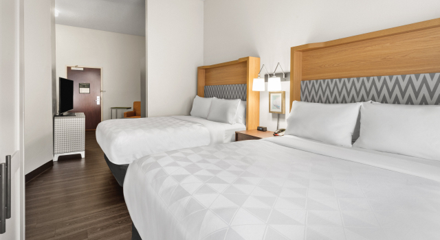 Holiday Inn & Suites Bothell an IHG Hotel, Забронировать Отель Ботелл штат Вашингтон