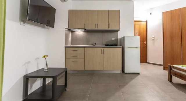 Mikes Apartments, Book Apartment Neoi Poroi 