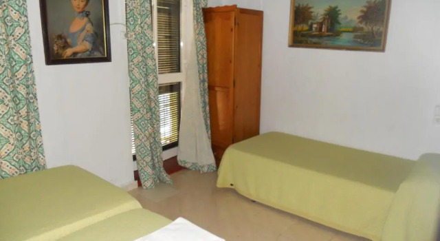 Трёхместный номер Standard Pensión Santa María la Blanca