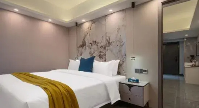 Люкс Duo Mi hotel（Wu  Yi Guang  Chang  Guo Jin Zhong Xin Dian)