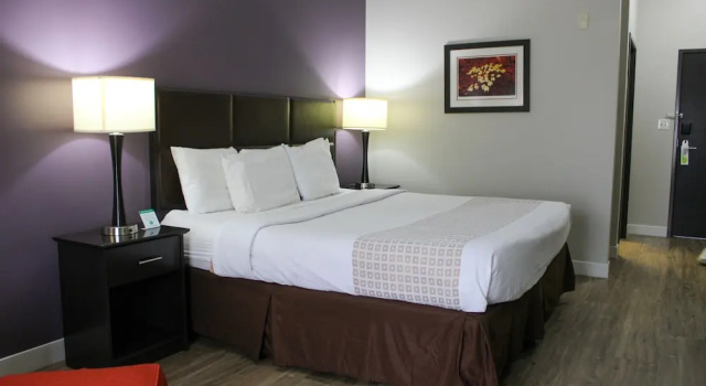 Двухместный номер Standard Parkwood Inn & Suites