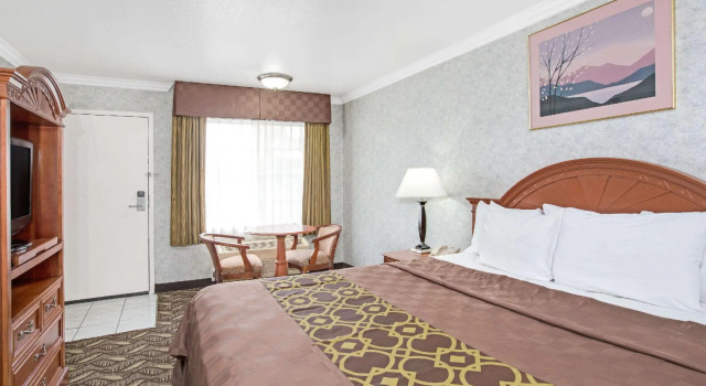 Двухместный номер Standard Days Inn by Wyndham Los Angeles LAX South Bay Beach City LA