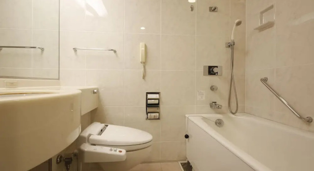 Трёхместный номер Low Bed Standard Hotel Keihan Universal Tower