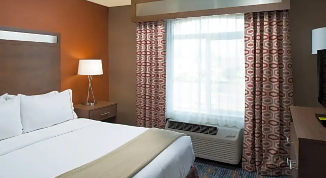 Двухместный люкс Holiday Inn Express Rocklin - Galleria Area by IHG