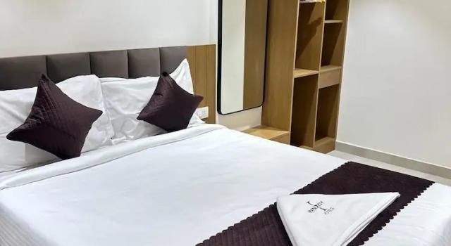 Innzoy Hotels - DLF Road, Rezerwuj Hotel Hajdarabad 