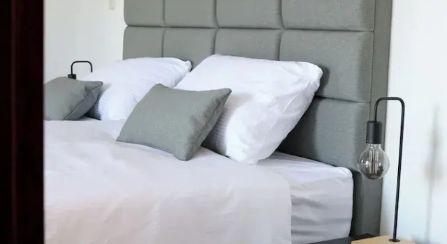 Двухместный номер Deluxe с балконом и с видом на город Artena Hotel