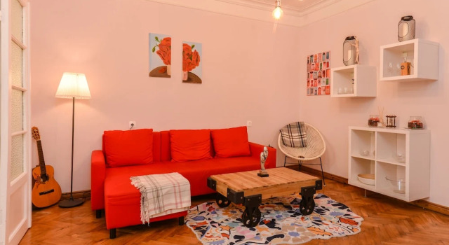 FM Deluxe 2-BDR Apartment - La La Land, Забронировать Апартаменты/квартира Апартаменты Софии, рядом с Королевский дворец, Апартаменты/квартира
