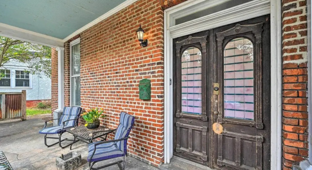 Historic 'watson' Brick House w/ Private Deck!, Prenota Hotel Danville Virginia