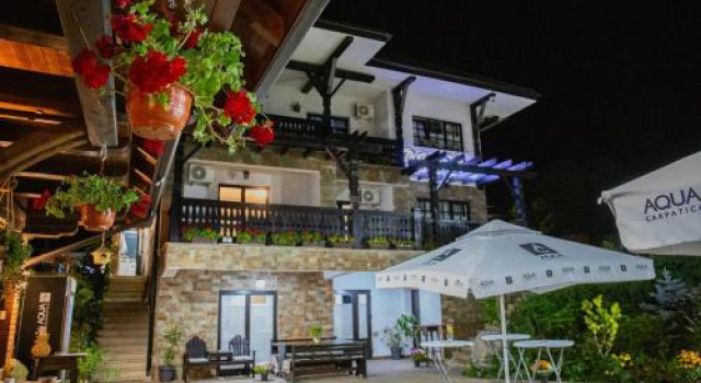 Perla Raraului, Réserver Hôtel Hôtels à Suceava avec parking, Parking