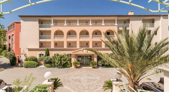Beautiful French Riviera Apartment for 6