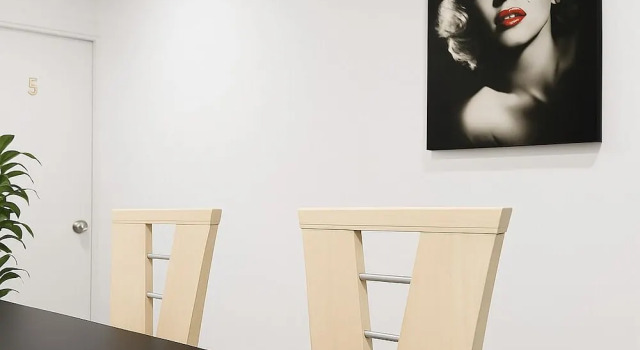 Коттедж Two Modern Furnished Apartments