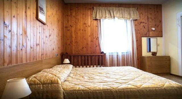 Трёхместный номер Standard с видом на горы Albergo La Villa