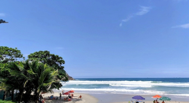 Семейные апартаменты Condomínio Praias do Guarujá - Praia do Tombo - SP