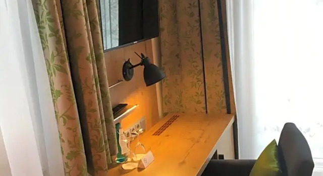 Номер Economy Parkhotel Leiser