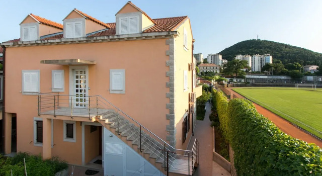 Apartments Miramare & Campara