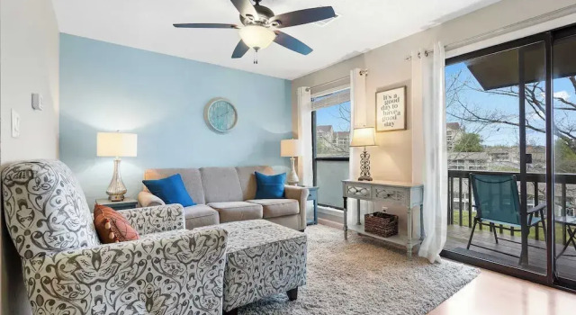 Great Day - Picture-perfect Condo in Pointe Royale, Забронировать Отель Отели Table Rock Lake 3 звезды, 3*