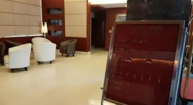 Hotel Lineage, Забронировать Отель Отели Гомти Нагара с парковкой, Парковка