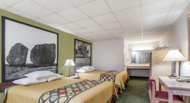 Super 8 by Wyndham Fredericksburg