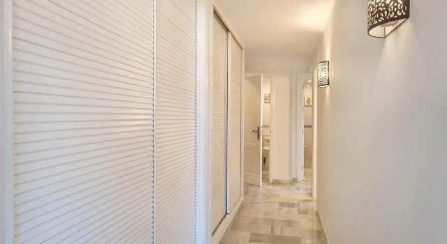 Апартаменты с 2 комнатами Sea View Puerto Banús Apt Sauna + Parking - Rdr165