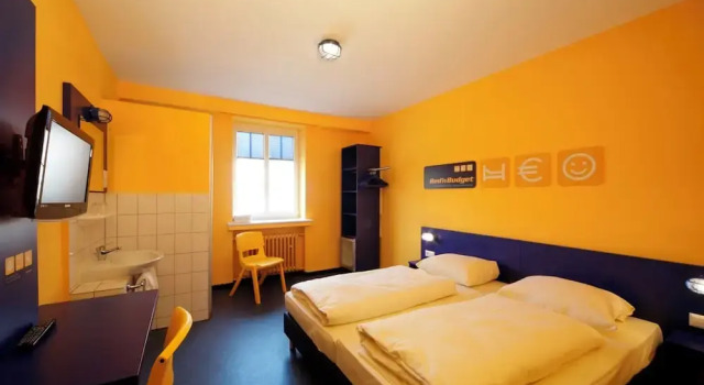 Двухместный номер Standard Bed’nBudget Expo-Hostel Dorms