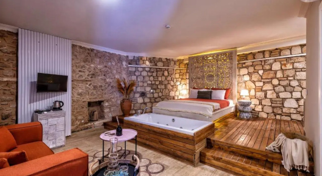 Трёхместный номер Standard Noa's Boutique Hotel