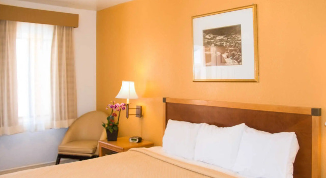Номер Standard Rodeway Inn Flagstaff-Downtown