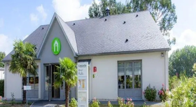 Кровать в общем номере B&B HOTEL Saint-Witz