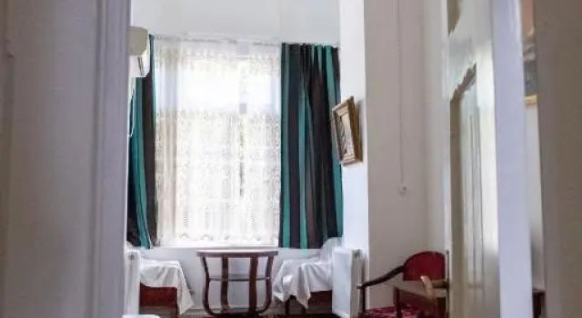 Двухместный номер Standard Gutsa Artists Mini-Hotel