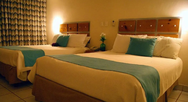 Hotel La Concha Beach Resort, Rezervovat Hotel Hotely v Pichilingue s bazénem, Bazén