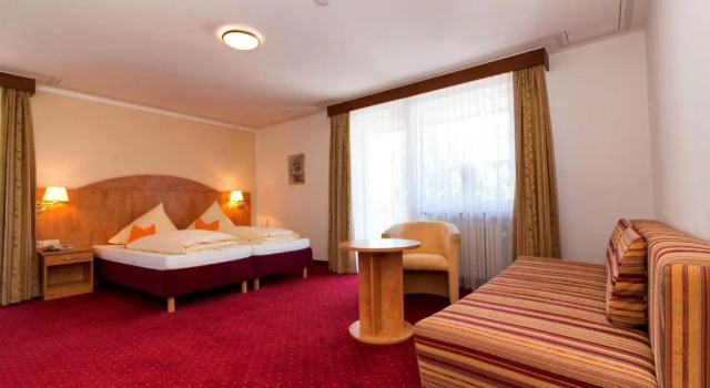 Hotel Cortina, Reserva ahora Hotel Hoteles en Baden-Wurtemberg con aparcamiento, Aparcamiento