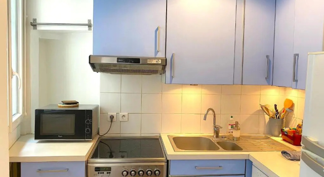 Апартаменты Quiet & Very Central 2 BR Flat
