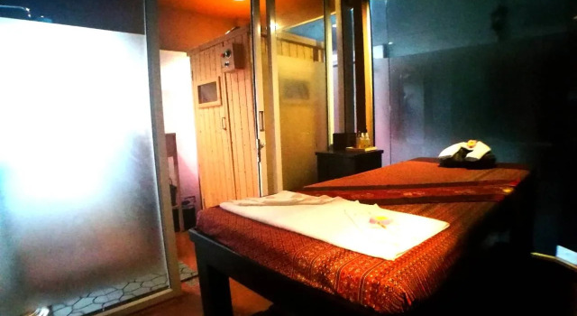 The Little Alley Boutique Hotel, Varaa Boutique-hotelli SPA-hotellit kohteessa Central Thailand, SPA
