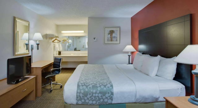 Двухместный номер Standard La Quinta Inn by Wyndham Tampa Near Busch Gardens