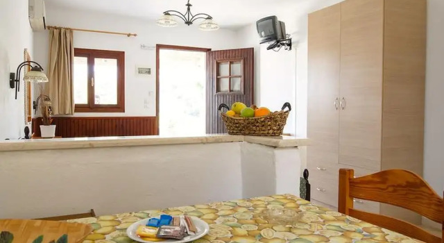 Relaxing Studio With Veranda 'n Garden, Забронировать Отель Отели East Crete с парковкой, Парковка