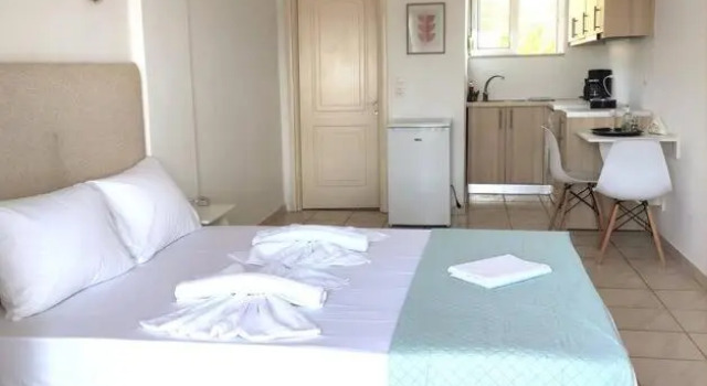 #4 Giorgos & Chara apartments