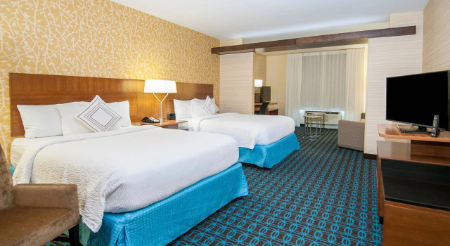 Четырёхместный люкс Fairfield Inn & Suites Dallas Plano North