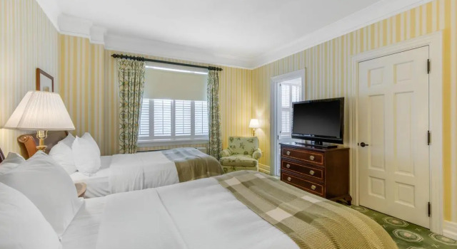Четырёхместный номер Standard The Omni Homestead Resort & Spa