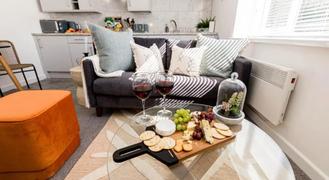 A Romantic Cosy City Centre Apartment with Free Parking, Varaa Huoneisto Asunnot kohteessa Merseyside, Huoneisto