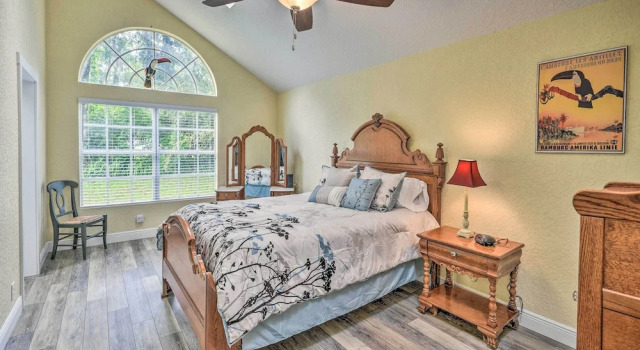 Family Home: Walk to Downtown & Stetson Univ!, Book Hotel DeLand Florida