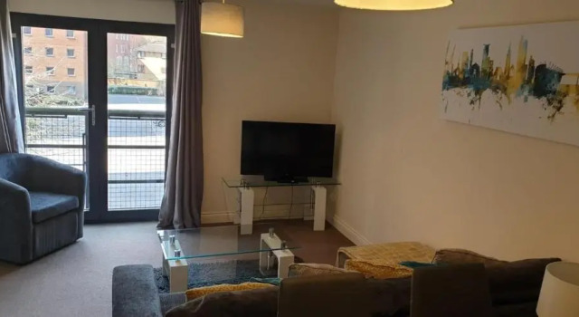 BEST PRICE!Superb City Centre 2bd Apartment, 1 Double bed, 2 Singles or Superking, Sofabed, Smart TV & FREE SECURE PARKING, Varaa Huoneisto Asunnot kohteessa Merseyside, Huoneisto