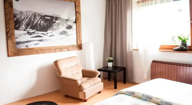 Spacious House In Fugen With Terrace, Prenota Hotel Hotel a Tirolo con parcheggio, Parcheggio