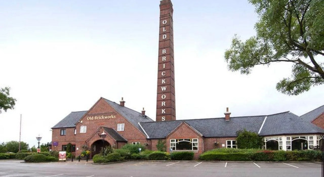 Premier Inn Leeds South, Забронировать Отель Отели Англии с завтраком, Завтраки