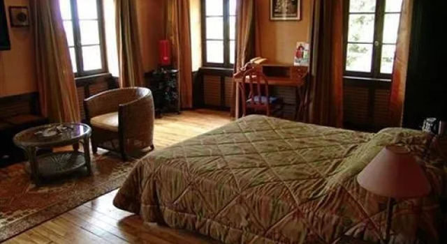 QUALYS-HOTEL Le Château Du Pelavé